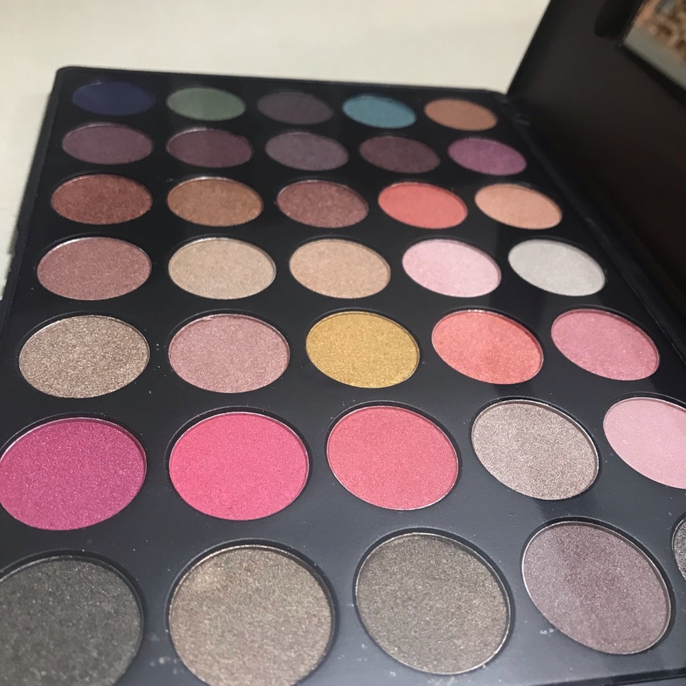 🧡Eyeshadow palette 🧡